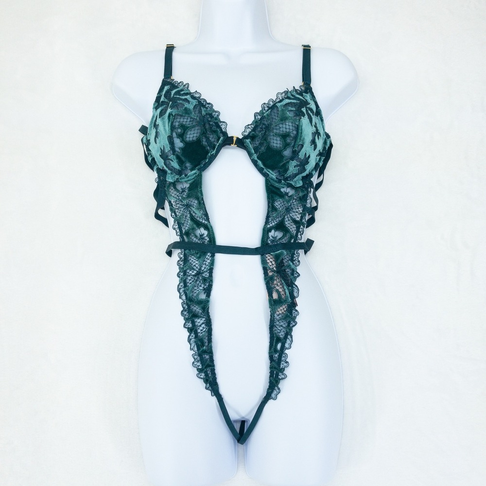 Victorias Secret Teddy Womens Large Green Laced Velvet Strappy Back Bodysuit New